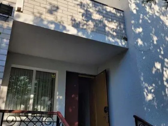 Продам гарний двоповерховий будинок район Н.Олексіївка. Кропивницкий