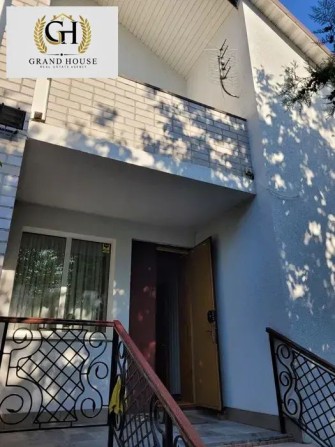 Продам гарний двоповерховий будинок район Н.Олексіївка. - фото 1