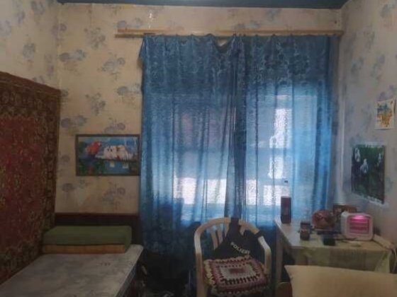 Продаю полдома 3 к 55 кв.м ул.3 Слободская - Чкалова фасад 2 хоз двор гараж Миколаїв
