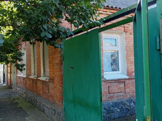 Будинок ( половина будинку з окремим двором) Харків