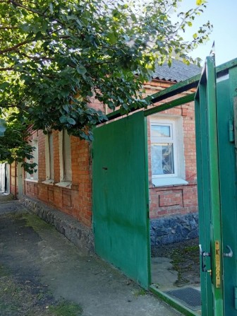 Будинок ( половина будинку з окремим двором) - фото 1