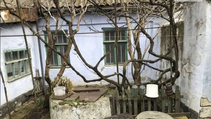 Продаж 1 поверхового будинку з верандою і ділянкою на 8 соток, 65 кв. м, 3 кімнати, на вул. Прибузьк - фото 1
