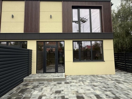 Продаж Дуплекса з усіма кумунікаціями та власним двориком Софіївська Борщагівка