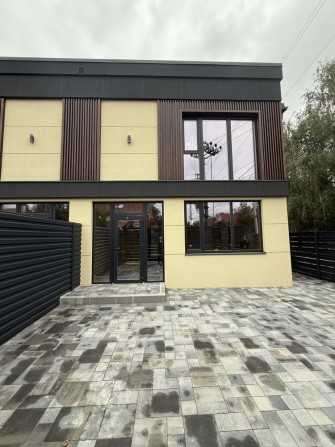 Продаж Дуплекса з усіма кумунікаціями та власним двориком - фото 1