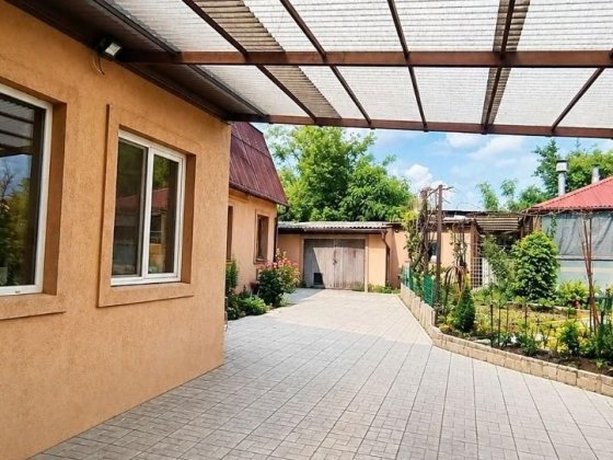 Дом 2-х этажный в центре Харькова. Харків