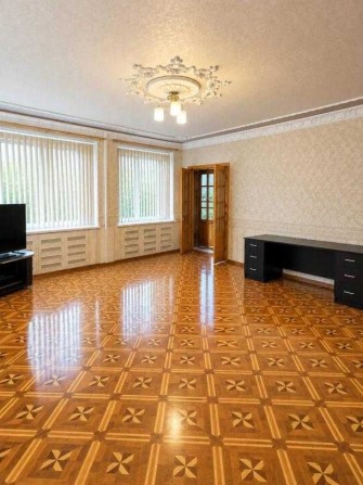 Продам добротный 2х этажный дом на Немышле - фото 1
