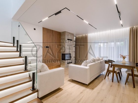 ПРОДАЖ БУДИНКУ 118 м² з ремонтом, газ. Петропавлівська Борщагівка.