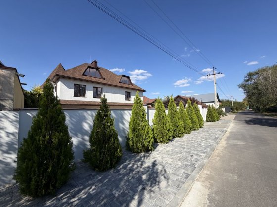 Продаж гарного будинку  / новобудова  мкр. Варварівка Миколаїв