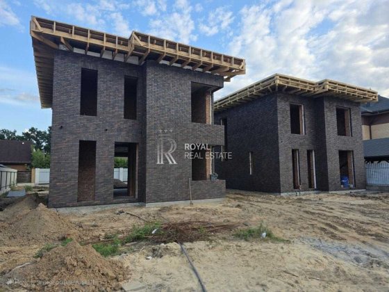 Продаж 2 пов 4 кімнатного Будинку 150 м2 з газом 2.8 соток Петропавлівська Борщагівка Київська облас