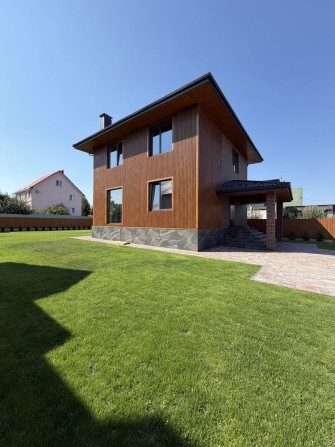 Будинок 220 м² у Петропавлівській Борщагівці | 8,6 сотки | Підвал | Газ | 17 кВт - фото 1