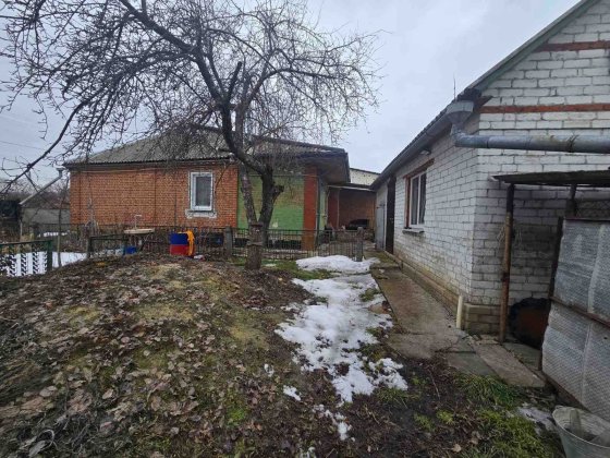 Продам часть дома Роганский ЖМ с кадастровым и приватизацией. Харків