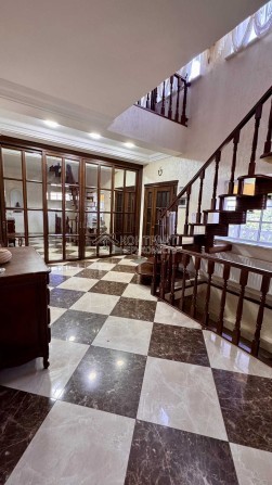 Продається будинок 2 поверхи загальна площа 250м² ділянка 15 соток!!! - фото 1