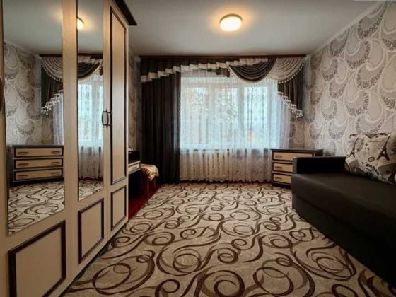 Продаж затишної кімнати 25.1 м² з євроремонтом, меблями та технікою! Хмельницкий
