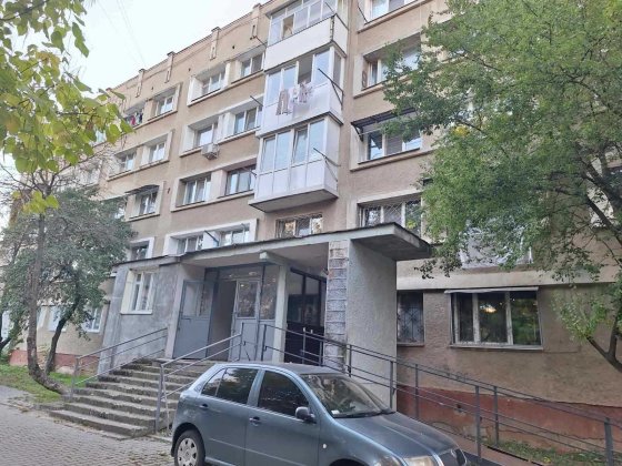 Продається  1  кімната в гуртожитку на вул Сорохтея Ивано-Франковск