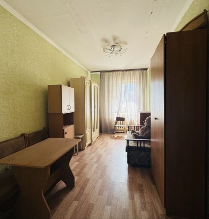 Продаж кімнати у гуртожитку у Києві, вул Є. Харченка 22 - фото 1