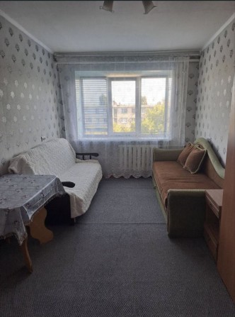 Продам кімнату В ЦЕНТРІ міста , ДУЩ, ГАРЯЧА ВОДА - фото 1