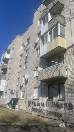 Кімната 12м.на Петрівці,або обмін на квартиру - фото 1