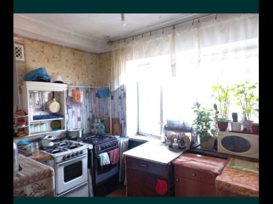 Комната в комуналке