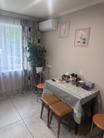 М «Нивки»,щербаківського,36,чотири дві кімнати в пятикімнатній - фото 1