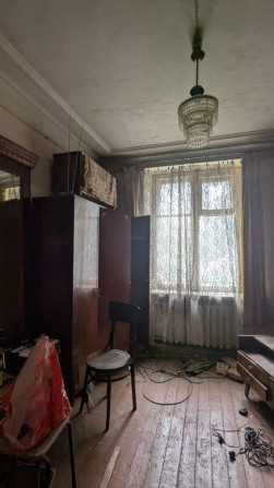 Продаж 2 кімнат в трикімнатній квартирі - фото 1