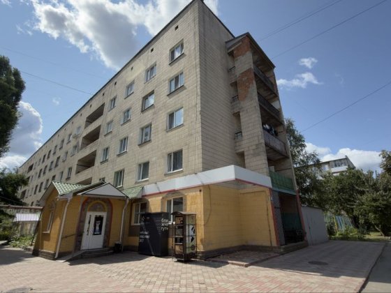 Продається кімната в гуртожитку Суми