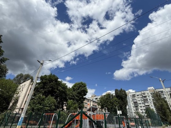 Кімната в гуртожитку з документами Днепр