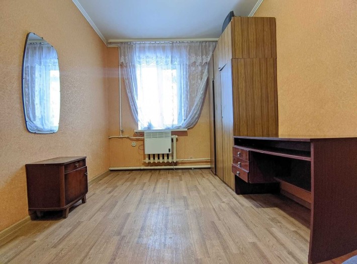 Продам кімнату - нерухомість для життя - фото 1