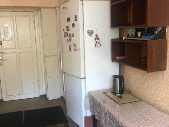 Продам комнату в семейном общежитии, угол Набережной Сичеславской и ул. Столярова Днепр