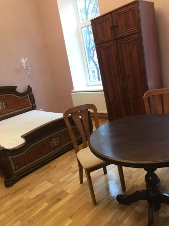 Продам комнату в комуне с ремонтом соборная площадь - фото 1