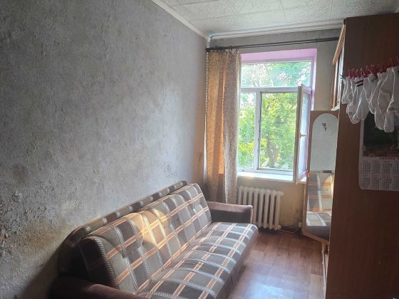 Продам кімнат , гостінку . Бібліка , 25.  Дім по типу " Тітанік " Харків