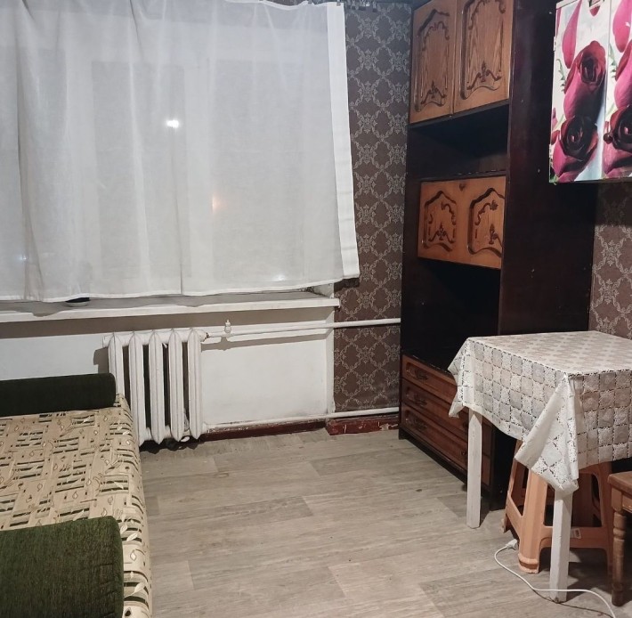 Продам 1 ком в коммунальной квартире. Космонавтов/1 ст Люстдорфской дор - фото 1