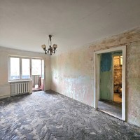 Без комісії. Продаж 2-к квартири 45 м.кв. під капремонт. Метро Дорогожичі Киев