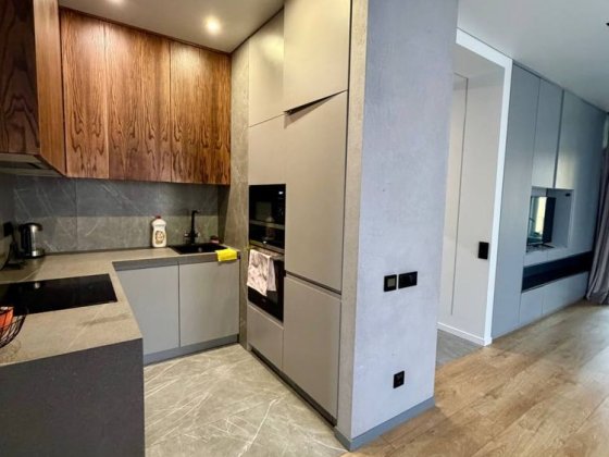 Без комісії! Здається видова 3к квартира 86 м² з інвертором у найновішому корпусі ЖК «Комфорт Таун» 