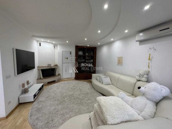 Оренда Квартира Київ вул. Мокра 3 кімнати 140 м² Дворівнева Панорамний вид Камін Тепла підлога Гідро