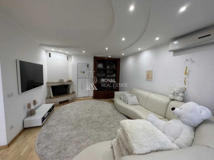 Оренда Квартира Київ вул. Мокра 3 кімнати 140 м² Дворівнева Панорамний вид Камін Тепла підлога Гідро - фото 1