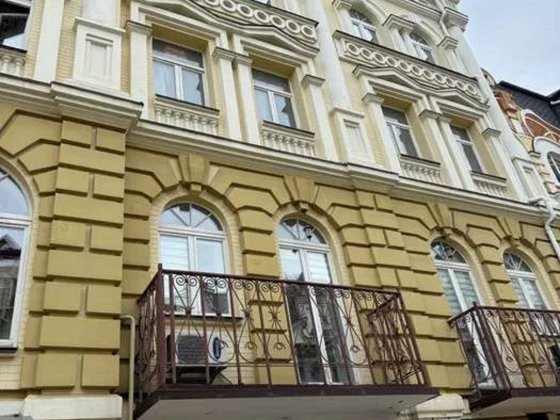 Продаж 2-к квартири вул.Кожем'яцька 20 Київ