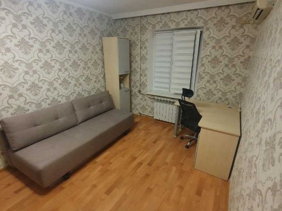 Однокімнатна, 31 м2, Харківське шосе 170 Б, газ Киев