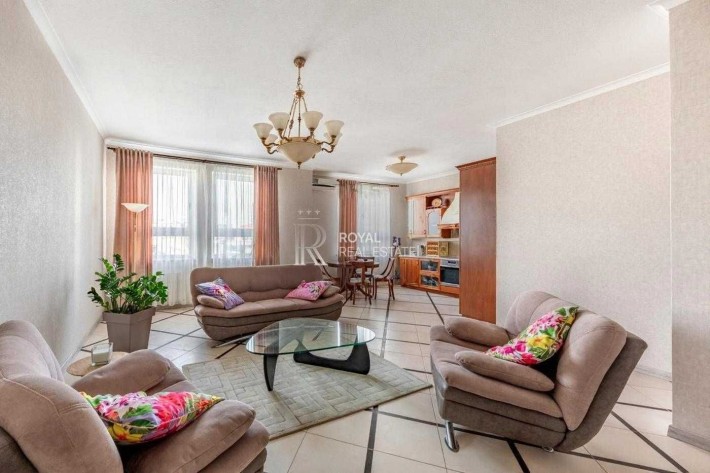 Оренда Квартира Київ Печерськ 3 кімнати 100 м² вул. Шота Руставелі 44 2 спальні Автономність 2 санву - фото 1