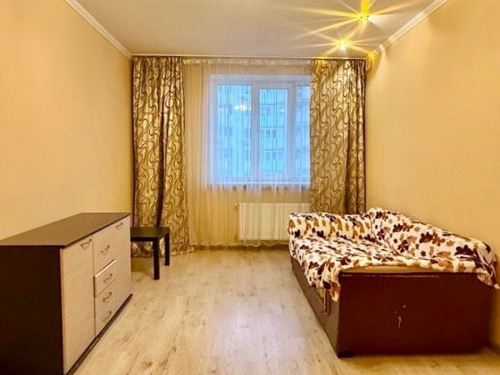 Оренда однокімнатної квартири, вул.Боголюбова, б.4 Вишневое