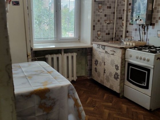 Здам затишну 1-к квартиру, 17 квартал. 2 поверх, ГАЗОВА КОЛОНКА! Кривой Рог