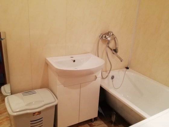 Оренда 2-х  кім.квартири 173кв,Алябьева 15 Кривой Рог