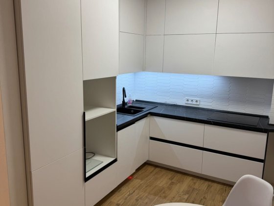 Оренда двокімнатної квартири, євроремонт, вулиця Басейна 10 Киев
