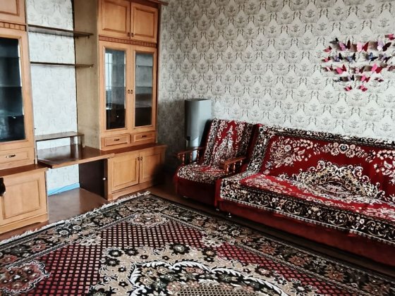 Здається в оренду простора 2 кімнатна квартира на 173 кварталі.Без оплати за опалення! Кривой Рог