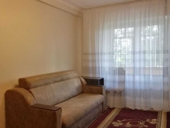 Оренда затишної однокімнатної квартири. Мінський масив. Дмитра Павличка 3в Киев