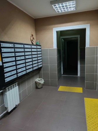 2к.Поліська 4- А.поруч Бориспільська.Метро Червоний хутір.Дарницький - фото 1