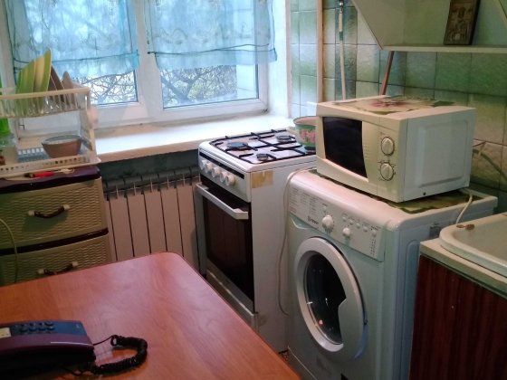 Однокімнатна Севастопольська та Космонавтів Площі по вулиці Ушинського,25    Газ    Суперповерх - 3/
