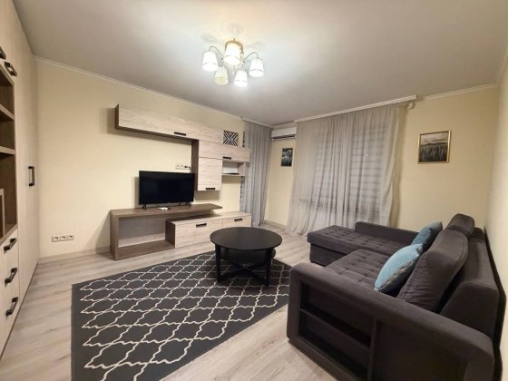 Саксаганського 45, 2 кім.кв. 60 м2,5 поверх, 700$ Киев