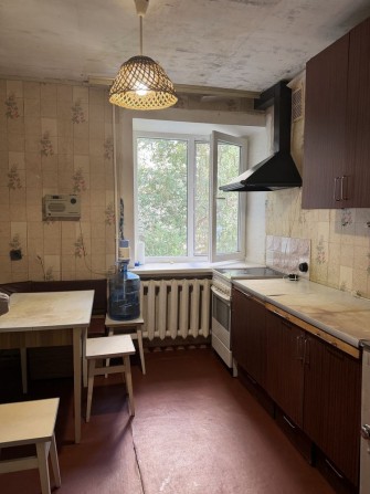 Оренда 2 кімнатноі квартири вул Леся Курбаса 1-Б - фото 1
