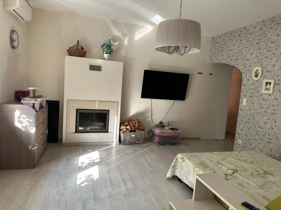 Ексклюзивна 2к квартира 85м² з каміном та власним гаражем, Небесної Сотні 2Б Черновцы