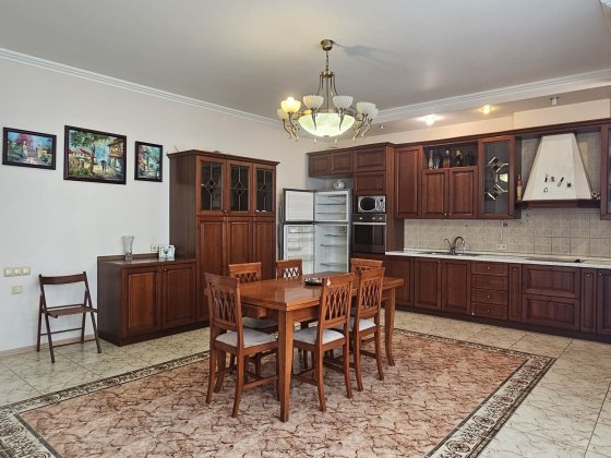 Оренда 3к квартири, метро Палац Україна, Антоновича 140